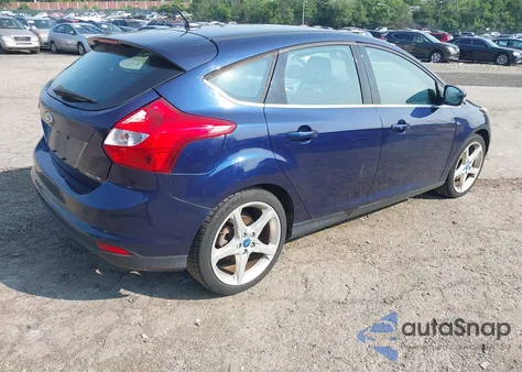 2012 Ford Focus Titanium z USA, uszkodzony, nr VIN 1FAHP3N23CL151465